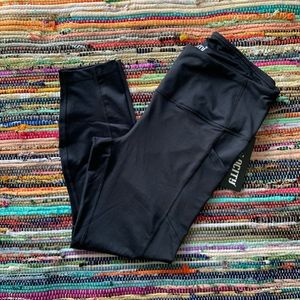 NWT Velocity Women’s Black Leggings with Pockets